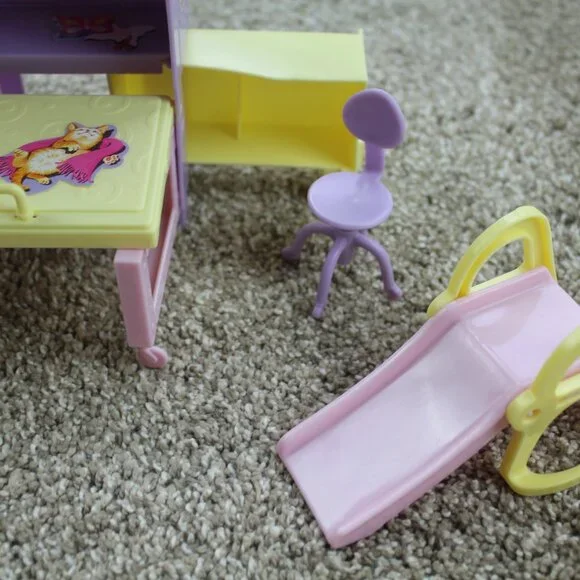 Barbie Kelly Bedroom Playset All Around Home Desk Slide Chair Vintage Lot 2001 - Picture 4 of 7